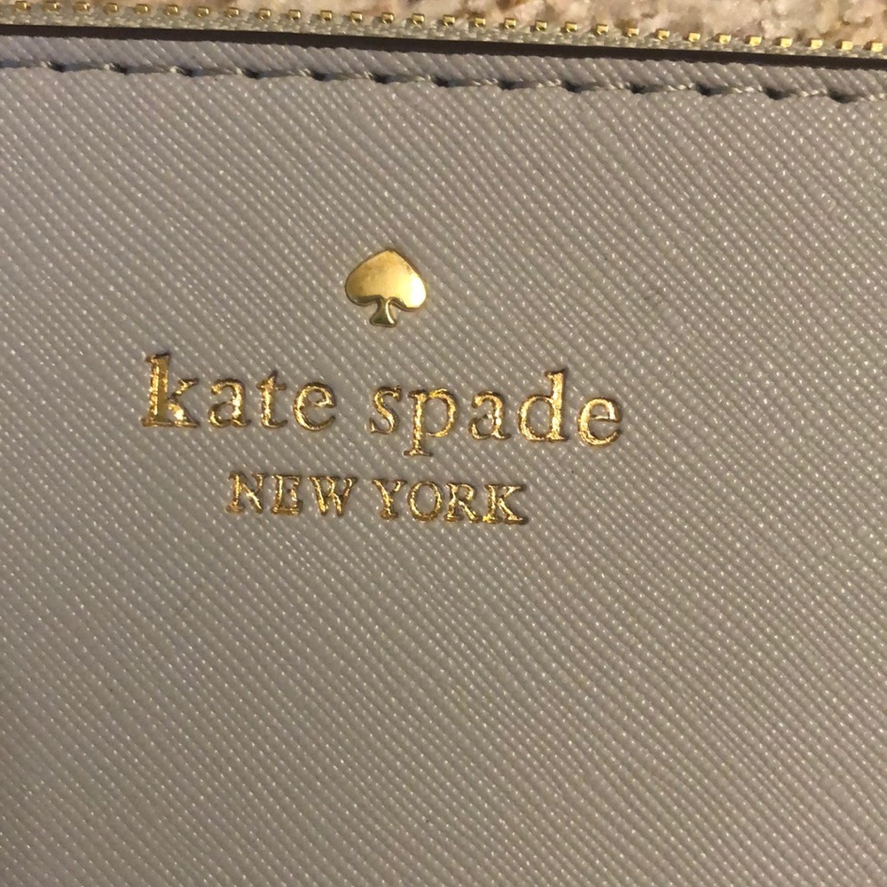 ♠️ Kate Spade Wristlet ♠️ - Picture 2 of 6